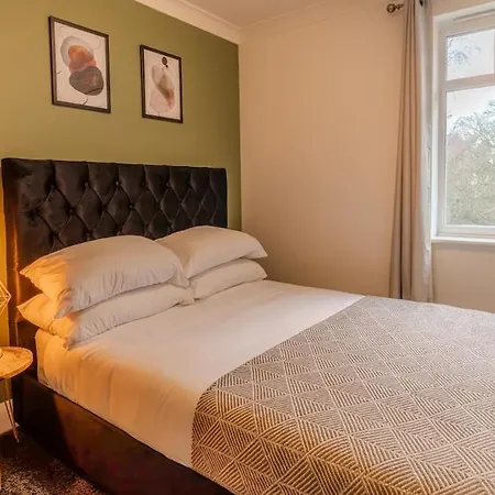 Apartment Moseley Village Nest